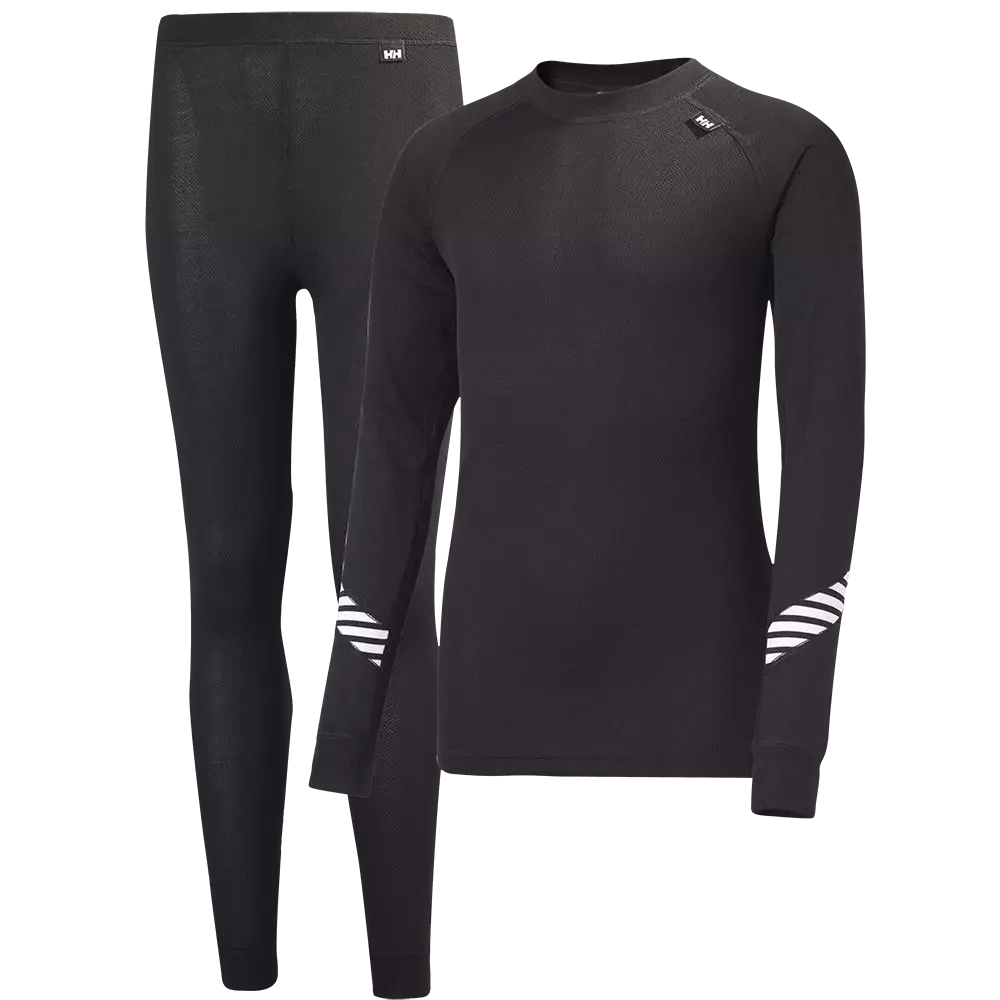 Sort termisk baselayer-sæt bestående af en tætsiddende langærmet trøje og matchende lange underbukser. Materialet virker ribstrikket og isolerende med flade syninger for komfort og bevægelsesfrihed. Diskrete HH-logoer på skulder og talje giver et sporty udtryk, mens hvide, diagonale striber ved ærmerne tilføjer kontrast. Velegnet til kolde dage som inderste lag under skaljakker eller til udendørs træning.