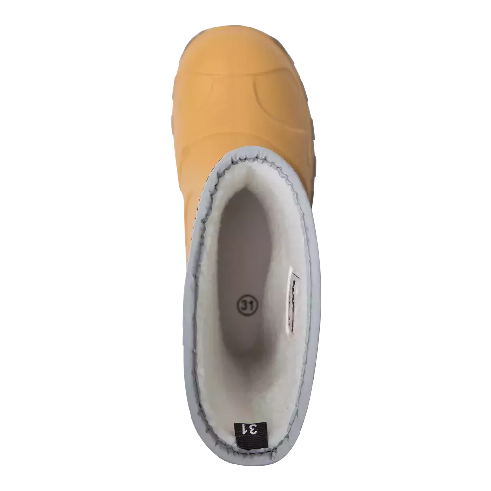 orange med en afrundet tå og synlige sømme, mens indersiden er foret med blødt, lyst fleece, som giver ekstra varme og komfort. Ved hælkanten ses en sort størrelse‑label med tallet 31, og sålen virker neutral og praktisk. Støvlen har et enkelt, funktionelt design, velegnet til kolde og våde dage.