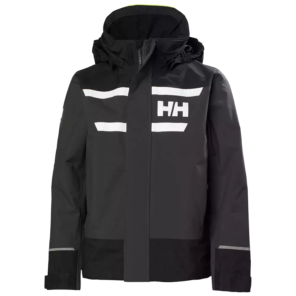 Sort, teknisk jakke med hætte og tydelige hvide striber samt HH-logo på brystet. Jakken har en kort, boxy pasform, vandafvisende ydre og forseglede syninger, praktisk lynlås og justerbare ærmer. Enkel, sporty æstetik med reflekterende detaljer på håndleddene gør den velegnet til sejlads, regnvejr og aktive udendørsaktiviteter, hvor funktion og bevægelsesfrihed er i fokus.