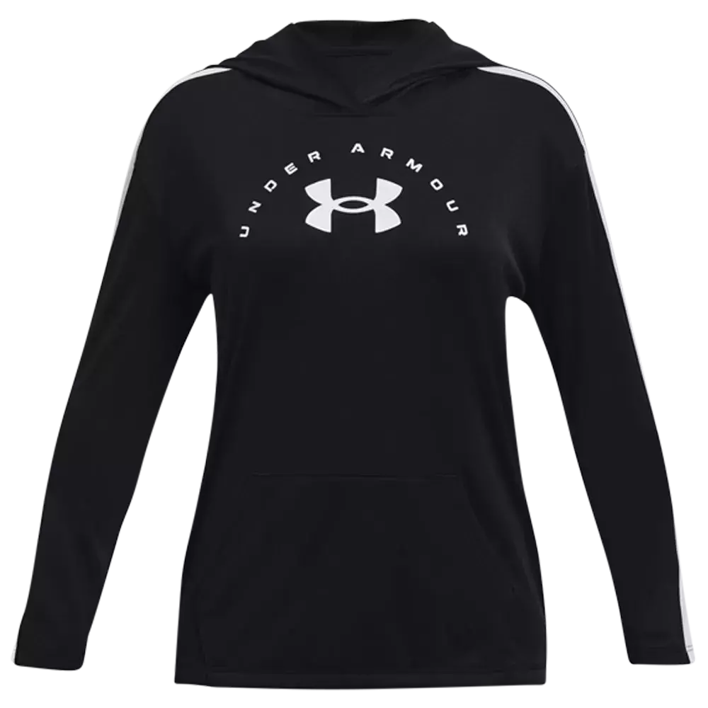 Sort Under Armour hættetrøje med langtærmer og klassisk kængurulomme foran. Trøjen har hvidt logo i midten og buet "Under Armour"-tekst over logoet samt hvide striber langs skuldrene, hvilket giver et sporty udtryk. Hætten er enkel uden snøre, og pasformen virker afslappet og funktionel — egnet til træning eller hverdagsbrug. Materialet ser blødt og let børstet ud.