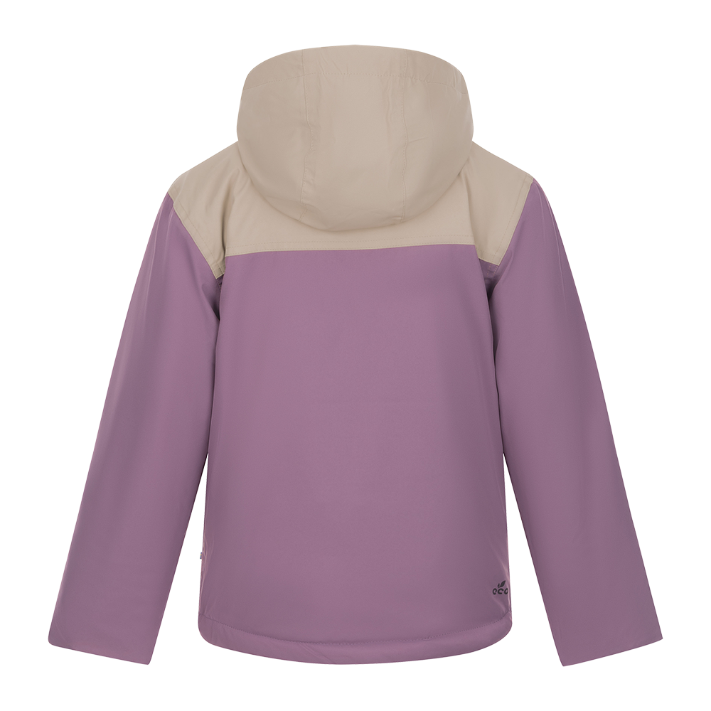 2117 of Sweden præsenterer den stilfulde Jr Misan Padded Ski Jacket til børn. Denne skijakke er både funktionel og moderne med sin attraktive farvekombination af lys purpur og beige. Jakken er designet med praktiske detaljer som en justerbar hætte og rummelige lommer foran. Den er ideel til vintereventyr på ski, og tilbyder både varme og komfort takket være sin isolerede polstring og åndbare materialer. Dette er et uundværligt valg for stilbevidste unge skiløbere.