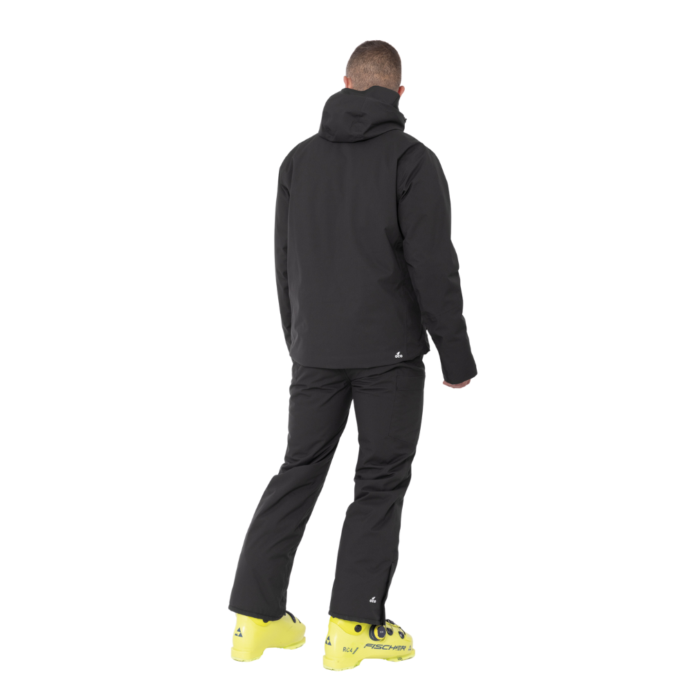 2117 of Sweden præsenterer her Kabo Padded Ski Jacket, en højeffektiv herre skijakke designet til at modstå barske vinterforhold. Jakken er fremstillet i en sober sort farve med diskrete branding-detaljer på brystet. Ydermaterialet er robust, mens det isolerende for giver optimal varme og komfort under ski og andre vinteraktiviteter. Jakken har justerbar hætte, lynlåslommer og er velegnet til både sport og fritidsbrug.