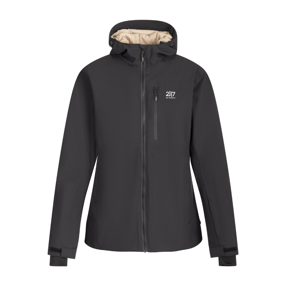 2117 of Sweden præsenterer W Kabo Padded Ski Jacket, en funktionel og stilfuld skijakke designet til damer. Jakken er udført i en nedtonet sort farve, hvilket giver et klassisk og tidløst udseende, ideelt til både pisterne og hverdagsbrug. Den har en praktisk hætte og flere lynlåslommer, der sørger for at dine værdier forbliver sikre. Jakken kombinerer mode med funktionalitet og sikrer optimal komfort og varme under kolde vinterforhold.