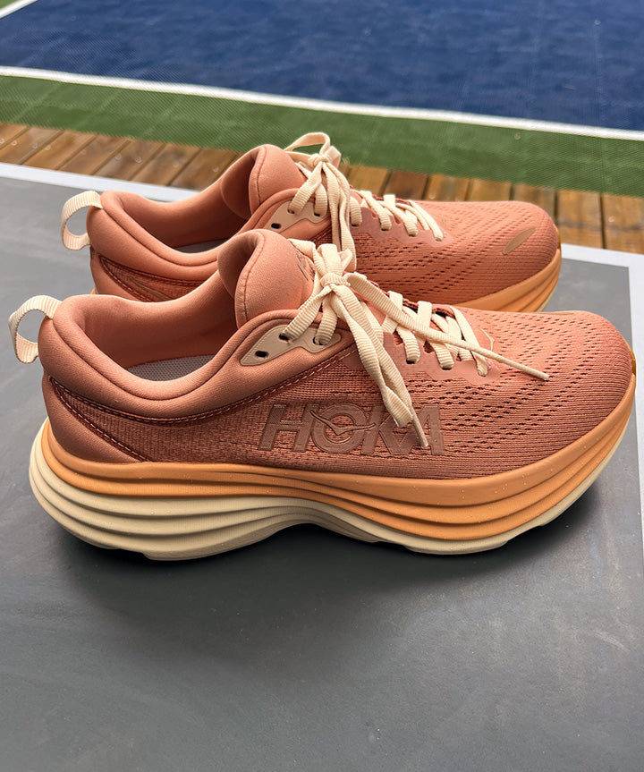 hoka-w-bondi-8-dame-loebesko-rust-livsstil-2.jpg