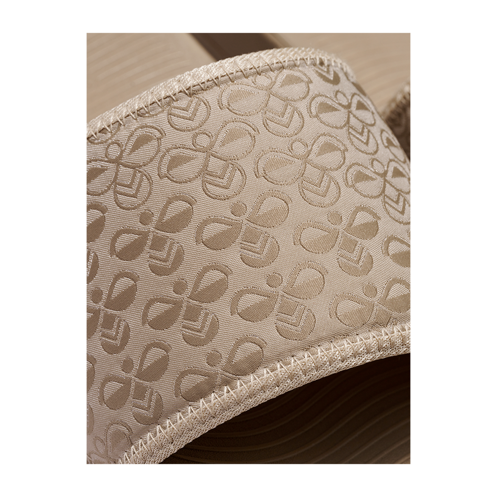 hummel-comfort-slide-228341-8173-badesandaler-44471-sand-c.png