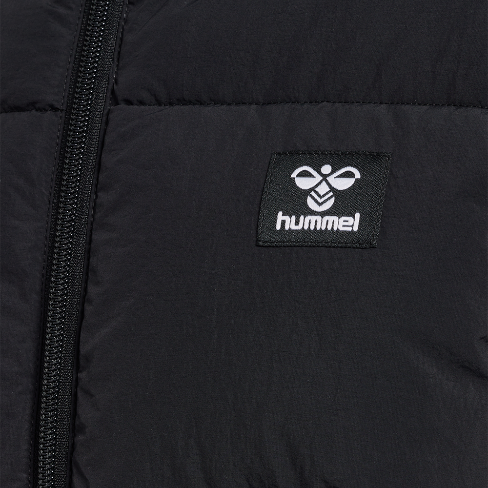 hummel-jr-crisp-tex-jacket-224913-2001-boern-vinterjakke-43585-sort-f.png
