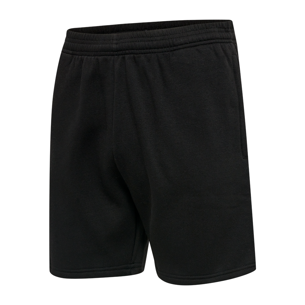 Et par klassiske sorte sweatshorts i blødt, børstet stof med elastisk talje og diskrete sidesømme. Designet er enkelt og afslappet med en lidt løs pasform, som giver komfort til hverdag, træning eller afslapning derhjemme. Korte ben og subtile stikninger ved kantene signalerer robusthed, mens den matte sorte farve gør dem lette at kombinere med både t-shirts og sweatshirts.