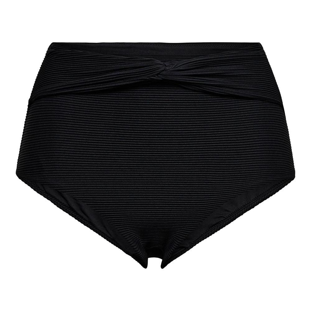 Et par højtaljede bikiniunderdele i sort ribstrikket stof ligger fladt på en lysegrå baggrund. Materialet har fine vandrette riller, som giver dybde og struktur, og en let knude foran skaber et dekorativt fokus. Snittet er klassisk med god dækning og elastiske benkanter for komfort. Disse bikiniunderdele er både elegante og tidløse, velegnede til afslappede stranddage eller poolbrug.