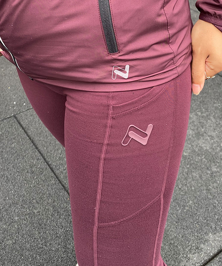 nico-gea-w-39660-dame-fitness-tights-bordeaux-livsstil-1.jpg