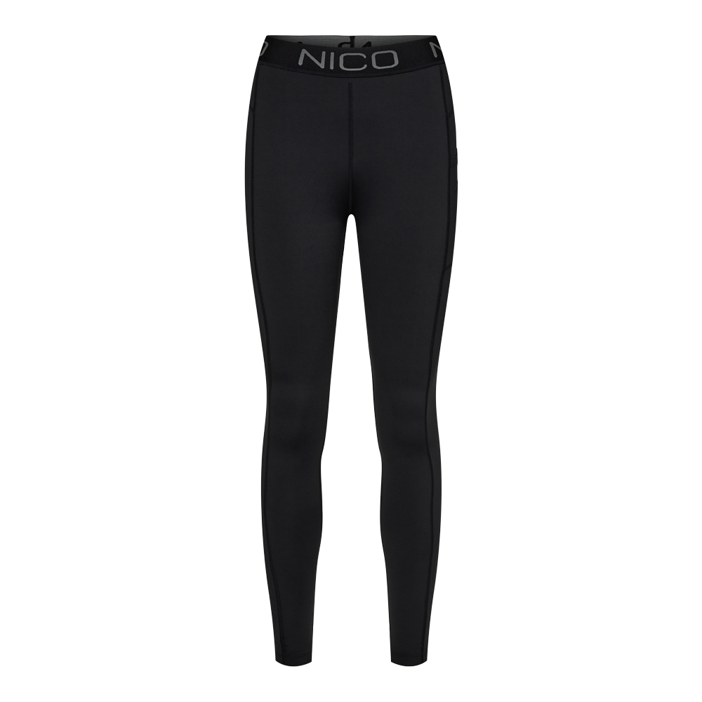 Et par sorte, tætsiddende træningsleggings i et strækbart, teknisk materiale. Flad elastik i taljen med NICO-logo giver et enkelt, sporty udtryk, mens syninger langs benene fremhæver silhuetten. Modellen er ankellang og har en højere talje for god pasform og bevægelsesfrihed. Let at kombinere med sneakers eller en let jakke.