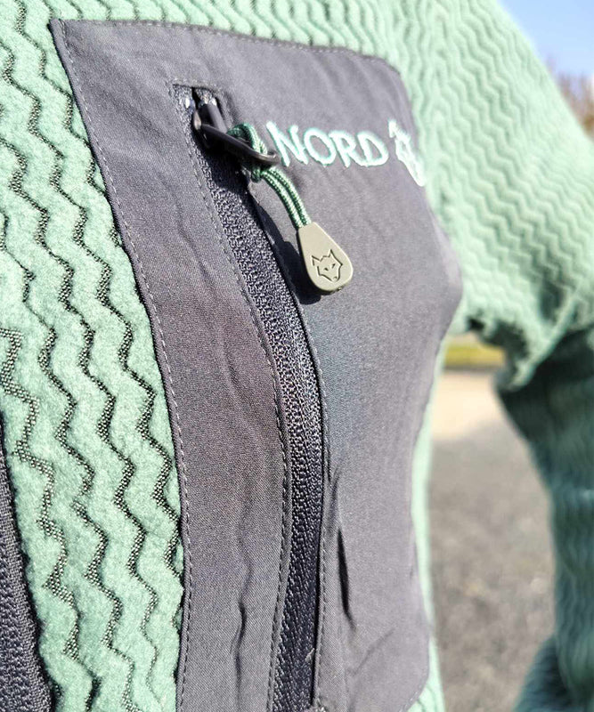 nord-verona-25-w-dame-fleece-groen-livsstil.jpg