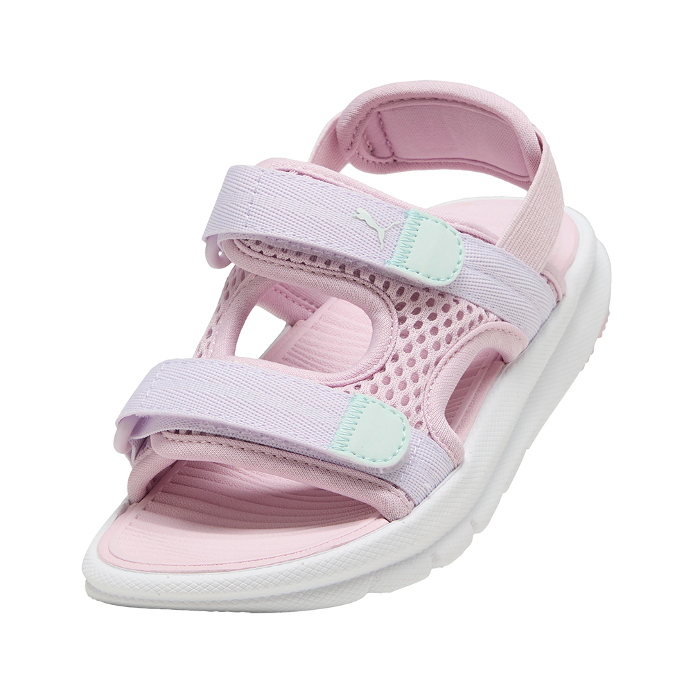 Lyserød børnesandal i sporty stil med åndbart mesh og bløde velcrostropper. Sandalen har to justerbare remme over vristen og en hælrem, som sikrer god pasform, samt lyse mintfarvede detaljer og diskret logo. Den hvide, profilerede sål virker let og støddæmpende, mens indersålen er formet for komfort. Et praktisk og funktionsorienteret valg til varme sommerture.