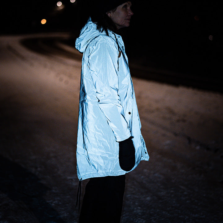reflective-revolution-dame-vinterjakke-livsstil-1.jpg