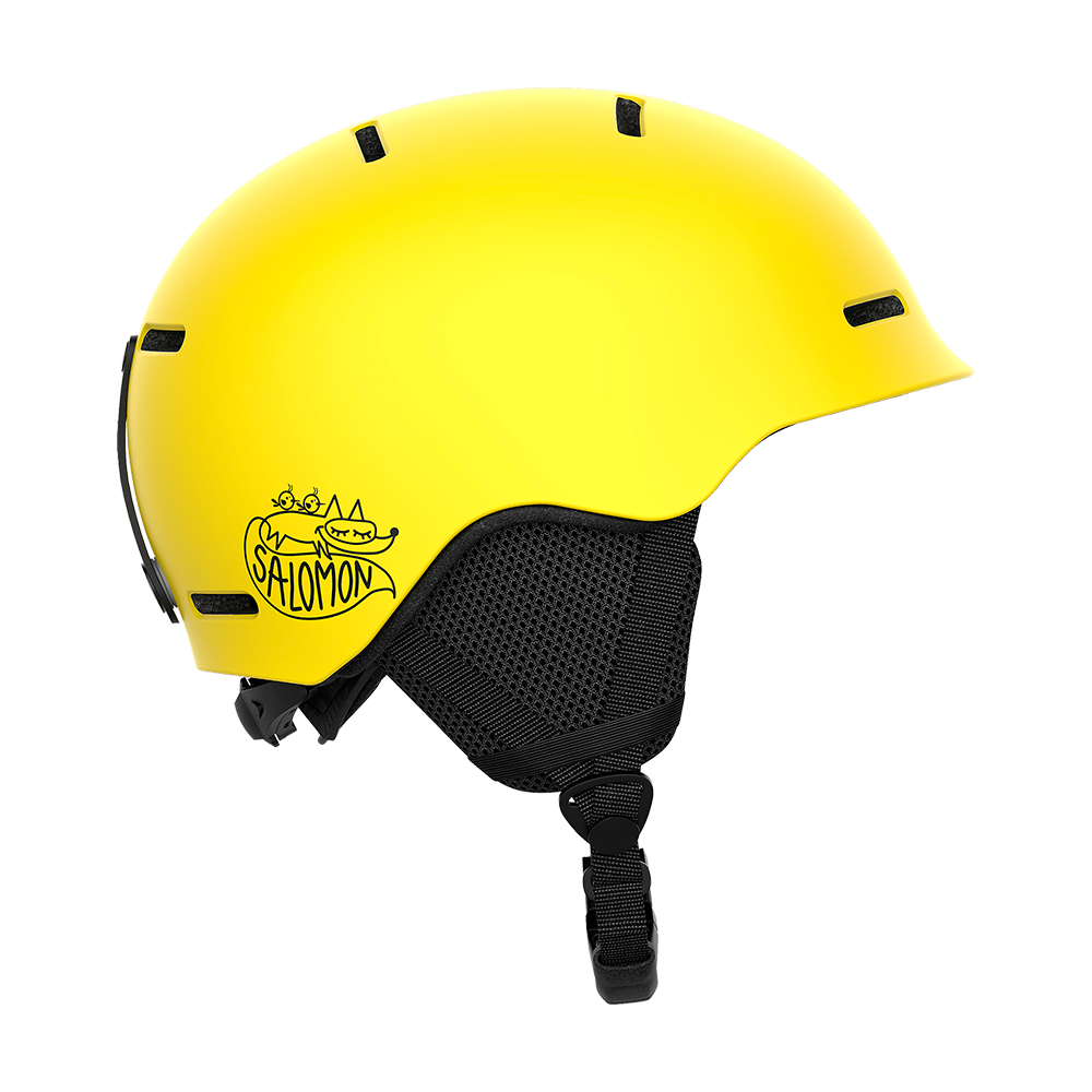 Den klare gule hjelm er en moderne Salomon-hjelm med glat, blank overflade og flere ventilationåbninger. Sorte, polstrede ørepaneler og justerbar hagerem sikrer komfort og pasform, mens et lille, tegnet Salomon-logo giver et legende præg. Designet signalerer sikkerhed og synlighed til vintersport eller andre udendørsaktiviteter, hvor både beskyttelse og bevægelsesfrihed er vigtige. Indvendig polstring og stødabsorberende inderlag øger beskyttelsen ved kraftige påvirkninger.