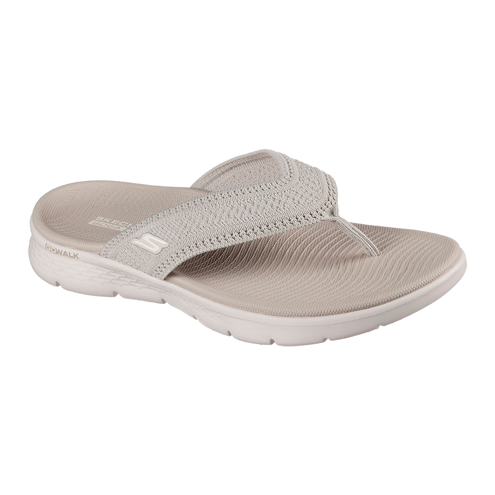 grå flip-flop med bred, strikket overdel og en blød thongsnude. Den har en profileret, polstret sål med tekstureret fodbed for bedre greb og en fleksibel, stødabsorberende ydersål—ideel til hverdagsbrug og sommer. Diskret "S"-logo på siden signalerer et sporty design, og den lette konstruktion lover komfort ved længere gåture.