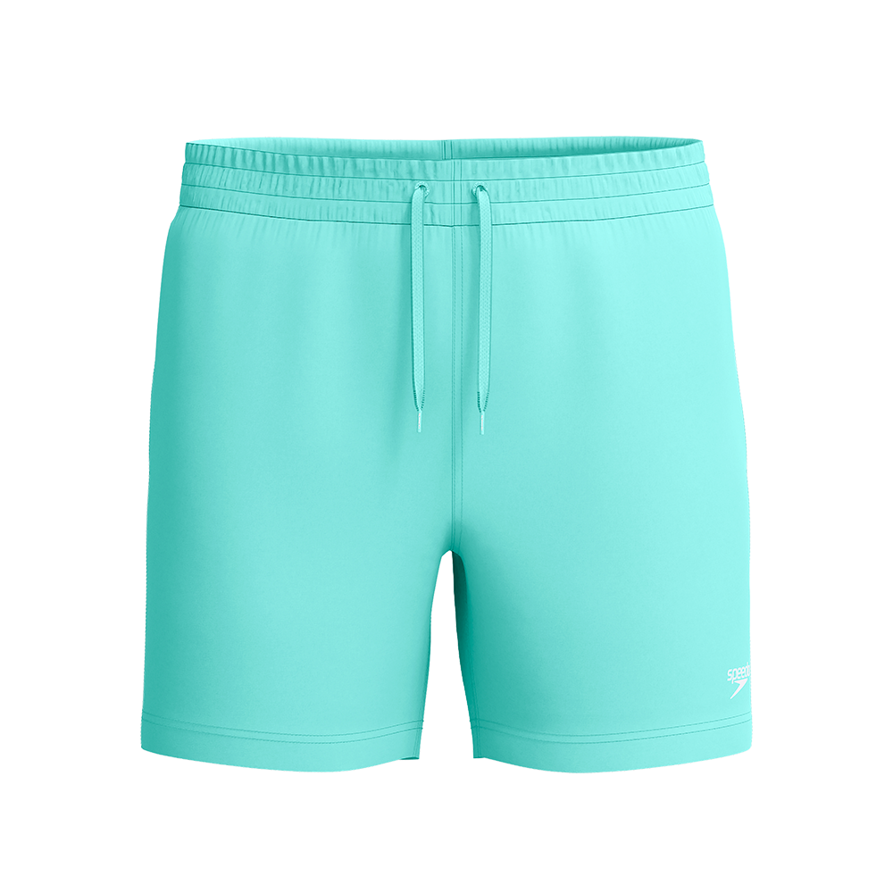 Lyse turkise bade- eller træningsshorts i enkelt, moderne design. Kort model med elastisk talje og justerbar snor foran, glat, hurtigtørrende materiale og rene syninger. Tætsiddende men komfortabel pasform til svømning eller aktiv fritid. Et diskret hvidt logo nederst på højre ben giver et sporty præg. Perfekt til strand, pool eller træningsbrug, når du ønsker et minimalistisk og funktionelt look.