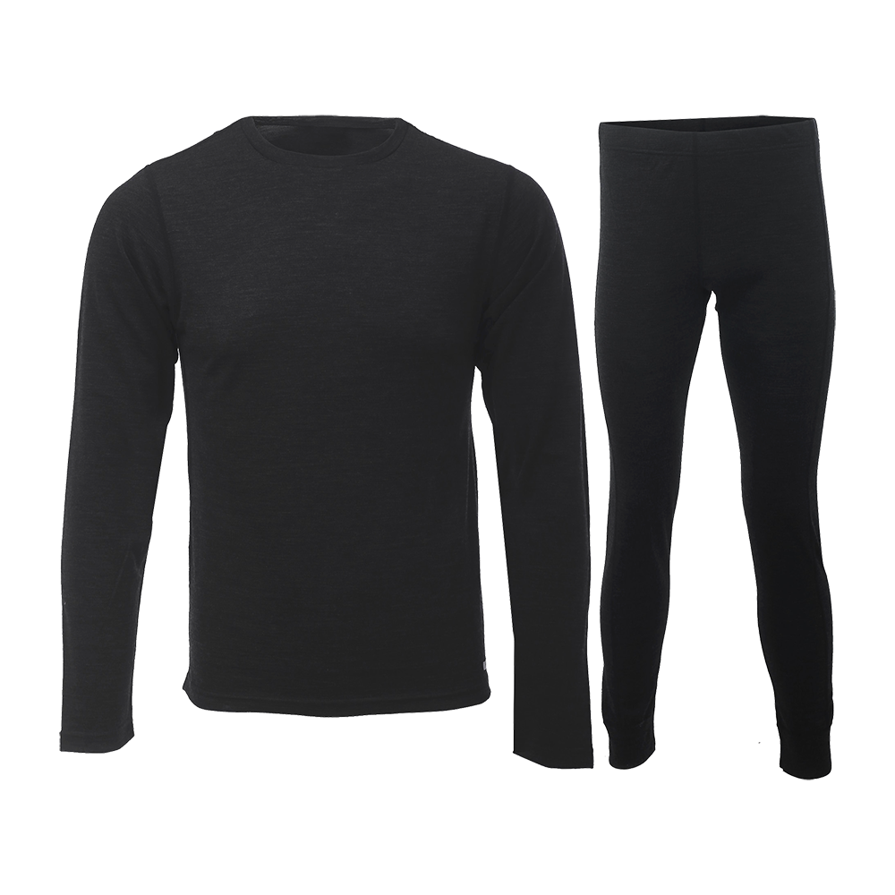 På billedet ses et enkelt, sort termoundertøjssæt bestående af en langærmet overdel og et par tætsiddende leggings. Sættet har rund halsudskæring, glat overflade og en neutral, mat farve uden synlige mønstre eller dekorationer. Designet fremstår funktionelt og minimalistisk, ideelt som basislag til lag-på-lag brug under ydertøj eller til komfort og varme ved kolde forhold.