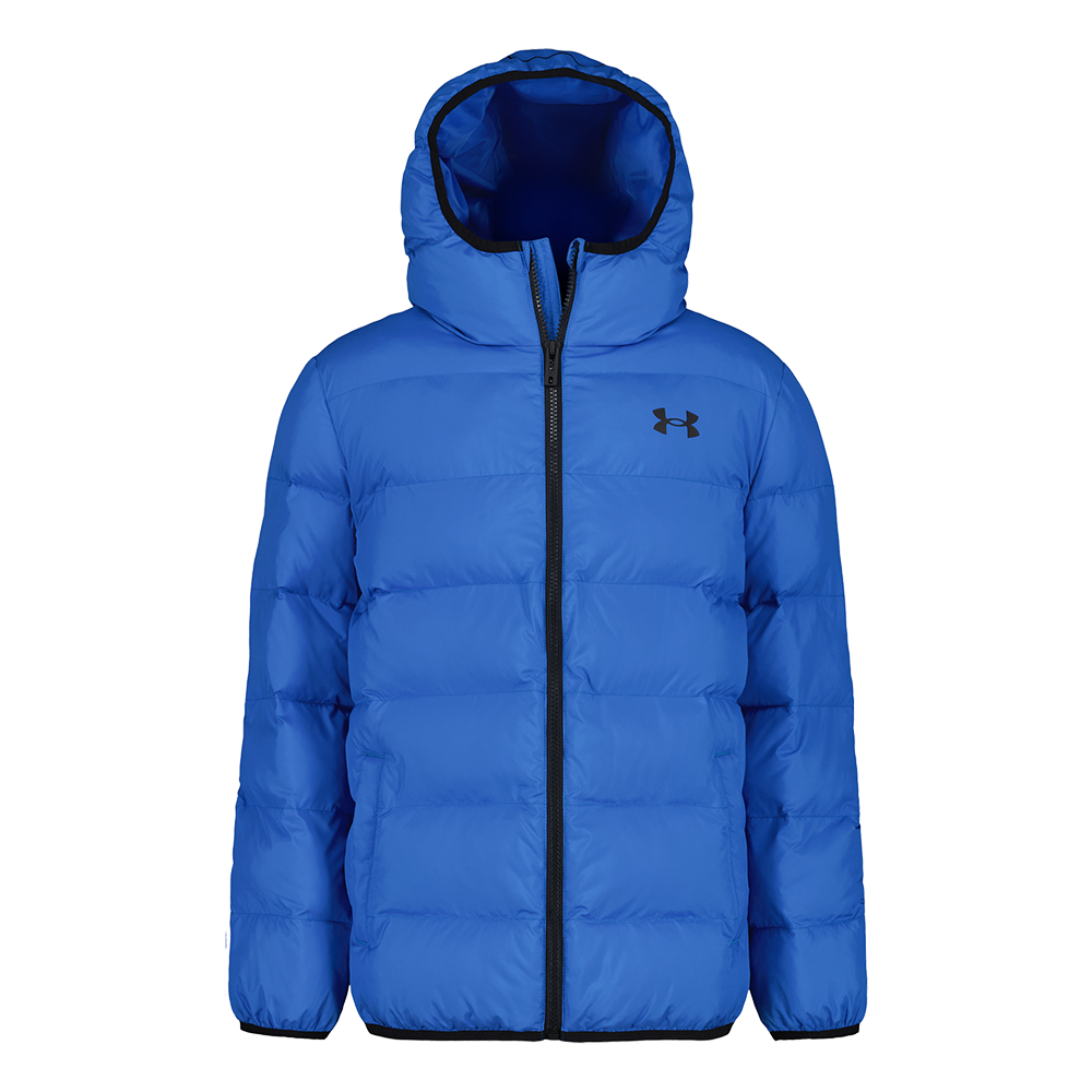 En kraftig, kongeblå dunjakke med hætte, udført i quiltede vandrette sømme. Jakken har en sort gennemgående lynlås, elastiske ærmekanter og diskret logo på brystet. Det polstrede design tyder på god isolering mod kulde, mens sidelommer giver praktisk opbevaring. Enkel, sporty æstetik gør den velegnet til både fritid og aktive udendørsaktiviteter på kolde dage.