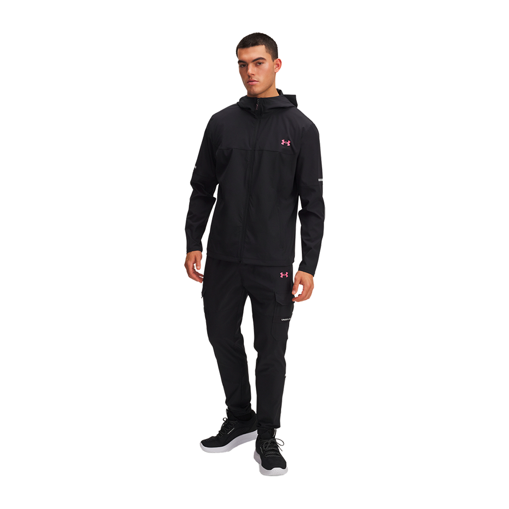 under-armour-tech-run-pant-6004966-001-herre-loebe-bukser-45117-sort-c.png
