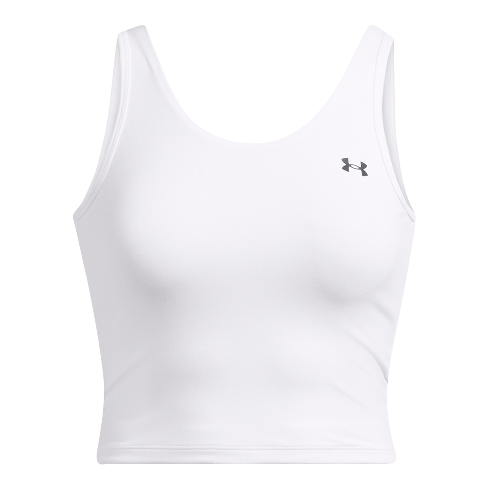 Et hvidt, tætsiddende træningstop i kort model med brede stropper og rund halsudskæring. Stoffet virker elastisk og glat, designet til støtte og bevægelsesfrihed under aktivitet. Toppen har et diskret gråt Under Armour-logo på venstre bryst og en enkel, minimalistisk finish uden synlige sømme eller detaljer. Perfekt til træning, løb eller som basislag under hverdagens outfits.