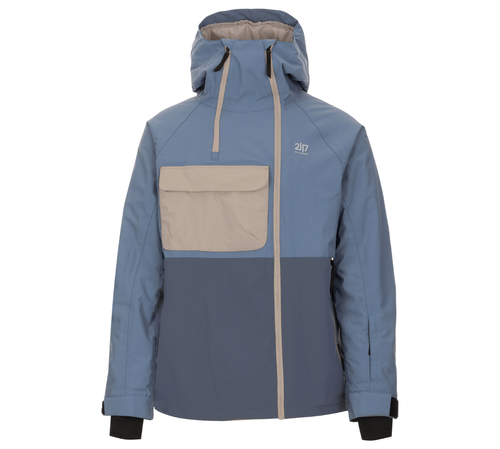 2117 of Sweden Krasse Padded Ski Jacket er en stilfuld herre skijakke, der kombinerer funktionalitet og design. Denne jakke har en blanding af lyseblå og navy farver med en beige brystlomme, som giver et frisk pust til det klassiske vinterlook. Jakken er fremstillet med en høj krave og en justerbar hætte, der yder optimal beskyttelse mod vejrets luner. Med sit moderne snit og praktiske detaljer, er den ideel til både skiture og hverdagens eventyr i koldt vejr.