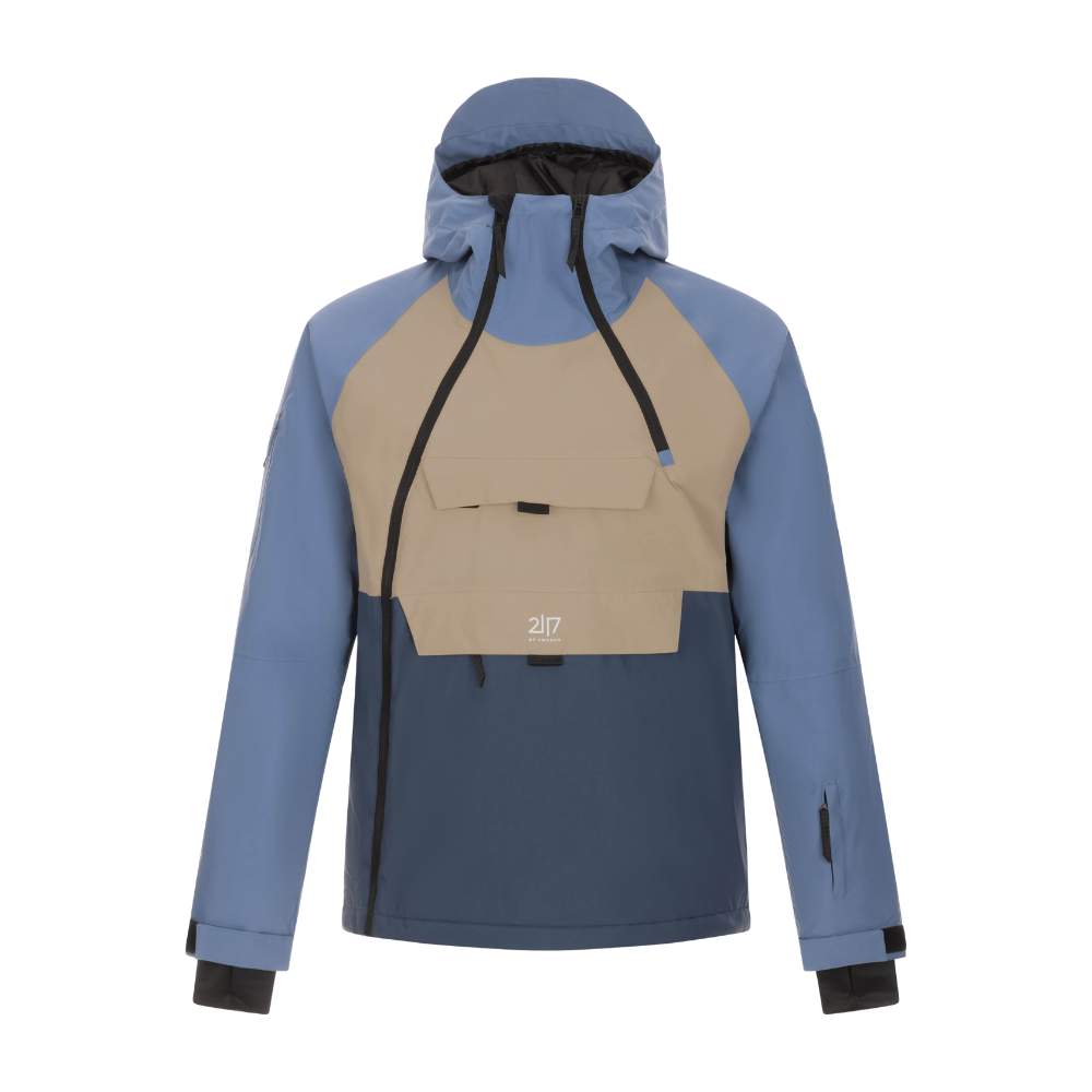 2117 of Sweden Nelkerim Padded Ski Anorak er en herre skijakke designet til aktive dage på skibakkerne. Jakken, i blå og beige med en stor kængurulomme og mærket fremtrædende placeret, tilbyder både stil og substans med et robust vandsøjletryk på 15.000mm og åndbarhed på samme niveau. Med en kombination af ALTO-uldvattering samt genanvendt polyester, giver den varme og komfort samtidig med at den sikrer bevægelsesfrihed. Jakken har desuden en fast hætte, snefang, og praktiske justeringsmuligheder.