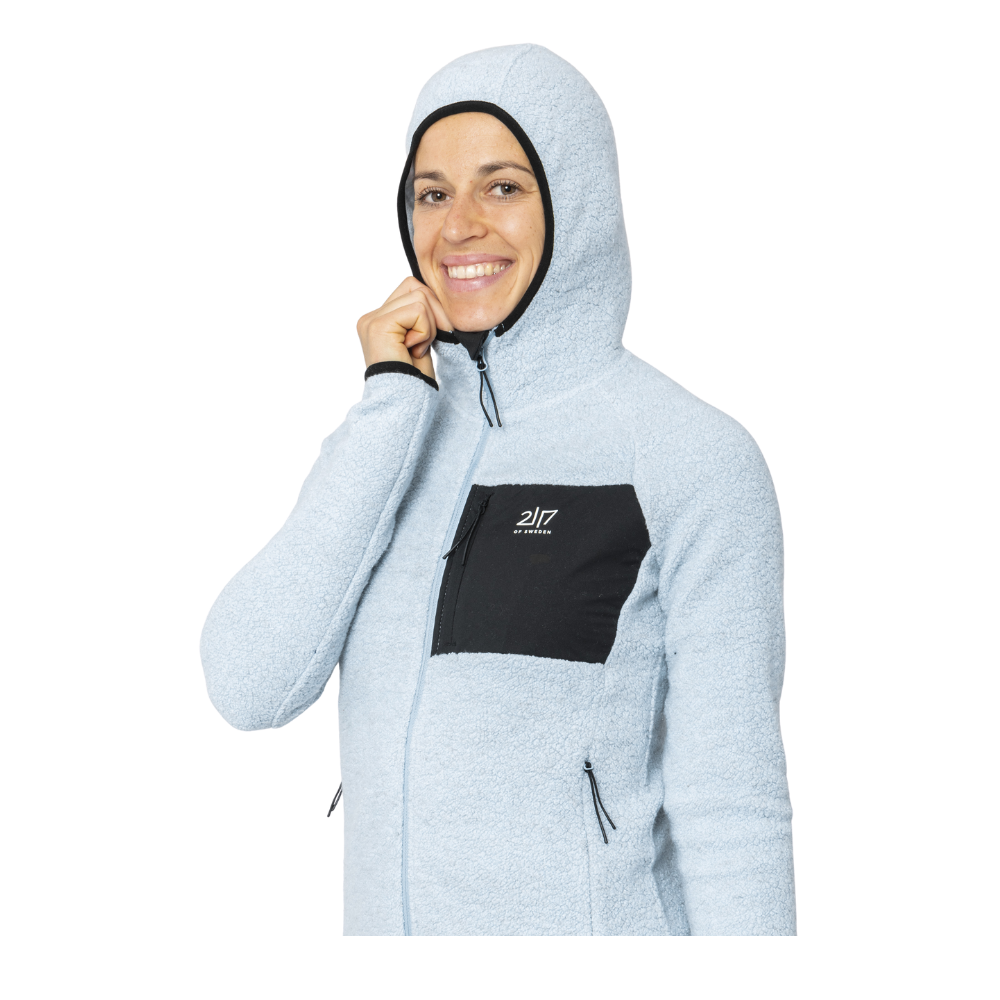2117-of-sweden-w-skord-wool-hoodie-7914927_0044-dame-fritidsjakke-42887-lyseblaa-c.png