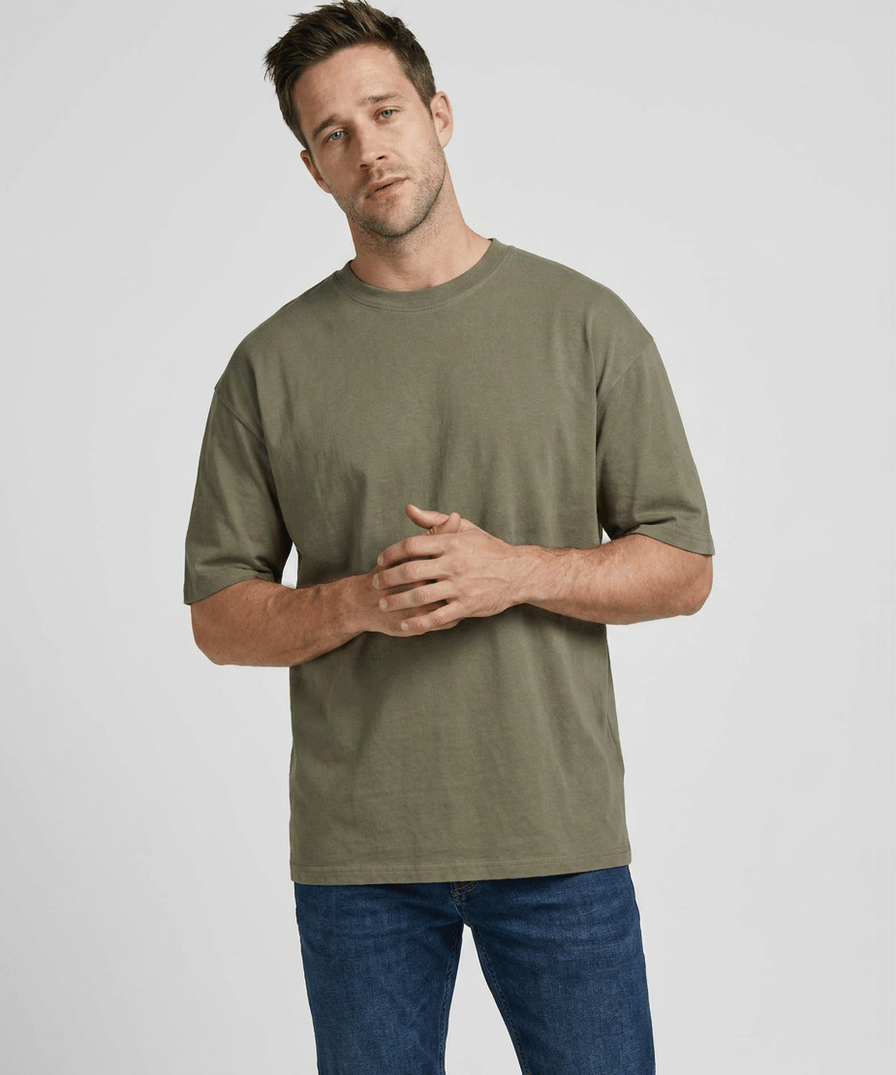 Nadetroit_green_AI_1_123e7f79-e68f-4660-935b-3a41fd051cae.png