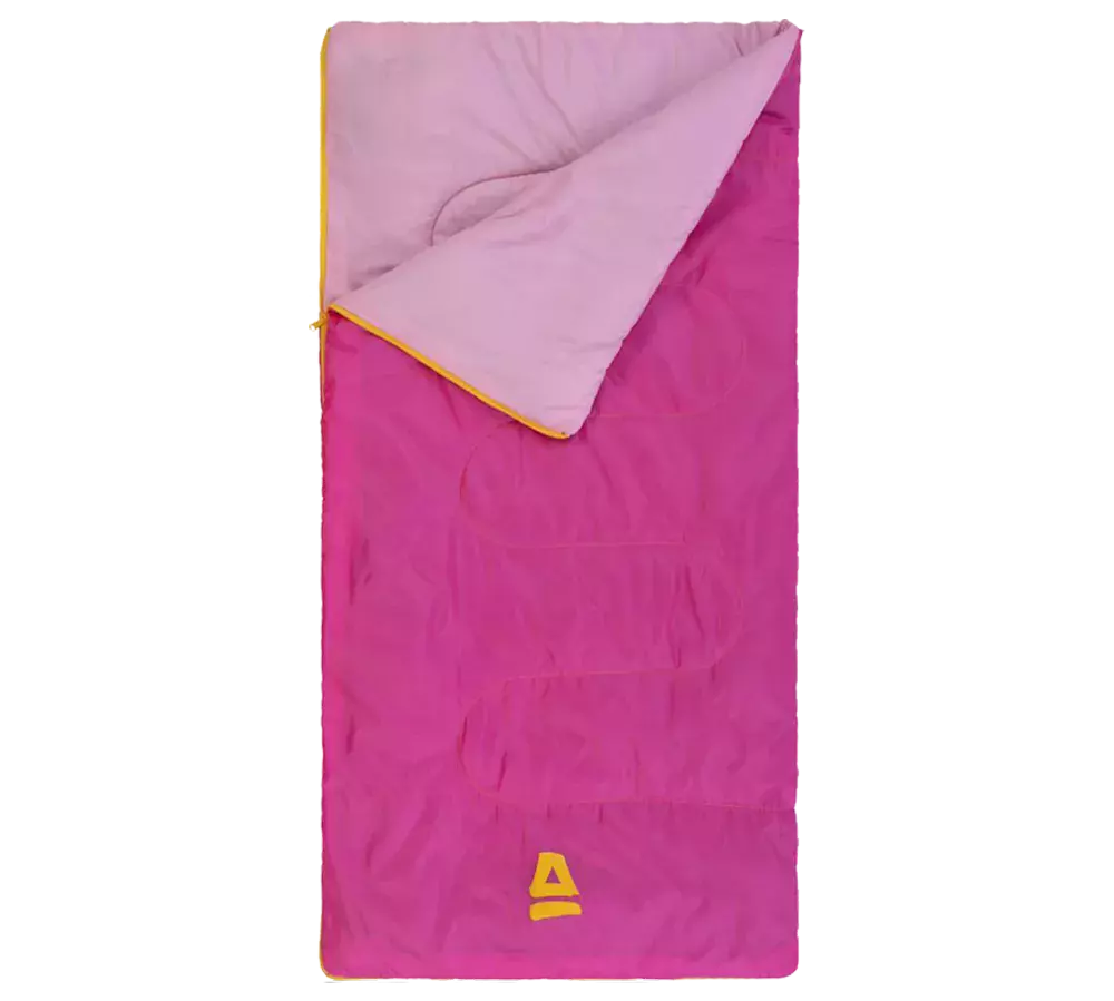 En rektangulær sovepose i klare pink nuancer med lys rosa indvendig foring og kontrastfuld gul kant og logo. Overfladen er let quiltet med bløde sømme, og toppen er foldet ned, så foringen ses. Designet virker enkelt og praktisk — ideelt til camping, hytte- eller overnatningsbrug. Farverne giver et livligt, ungdommeligt udtryk, samtidig med at materialet ser behageligt og let at pakke sammen ud.