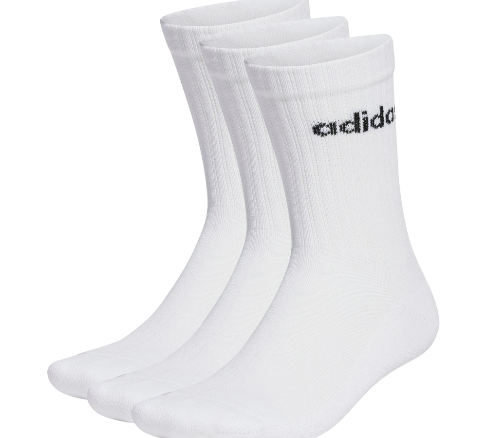 Et sæt på tre hvide sokker med ribstrikket skaft og diskret adidas-logo i sort. Sokkerne har forstærket hæl og tå samt polstret foddel for komfort og støtte, ideelle til sport og hverdag. Materialet virker blødt og åndbart, med en klassisk, ren æstetik, der passer til sneakers eller træningstøj. En tidløs og funktionel basisartikel i garderoben.