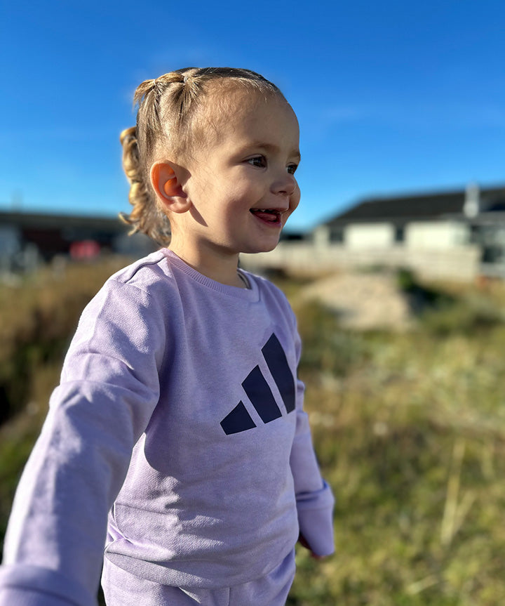 adidas-JrFTBabyJoggerInf-BoerneSweatsaet-livsstil-lilla.jpg