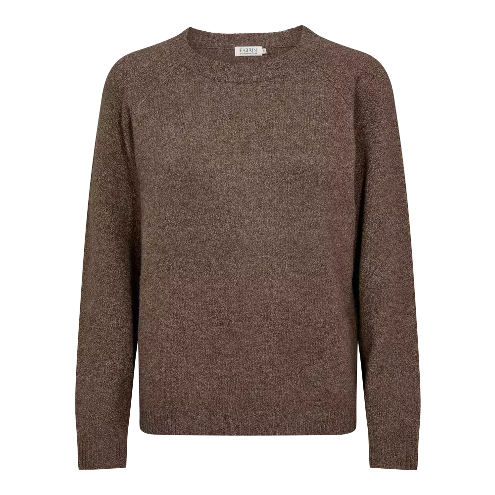 fabrin-copenhagen-pullover-rib-neck-23-w-41368-dame-striktroeje-brun-a.webp