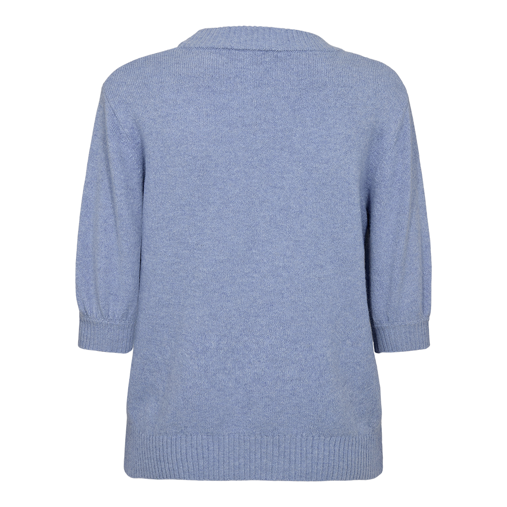 fabrin-copenhagen-pullover-ss-26-w-45182-dame-kortaermet-striktroeje-lyseblaa-b.png