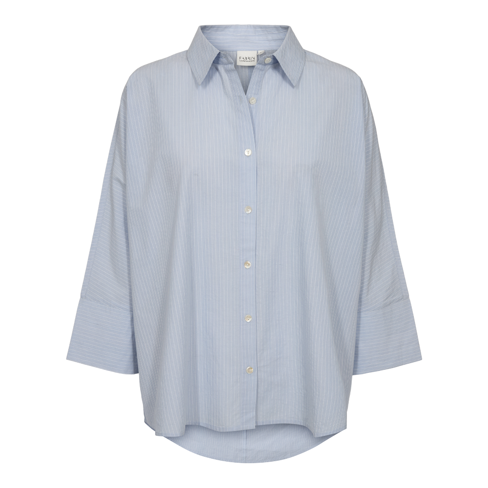 fabrin-copenhagen-stripe-shirt-26-w-45399-dame-skjorte-lyseblaa-a.png