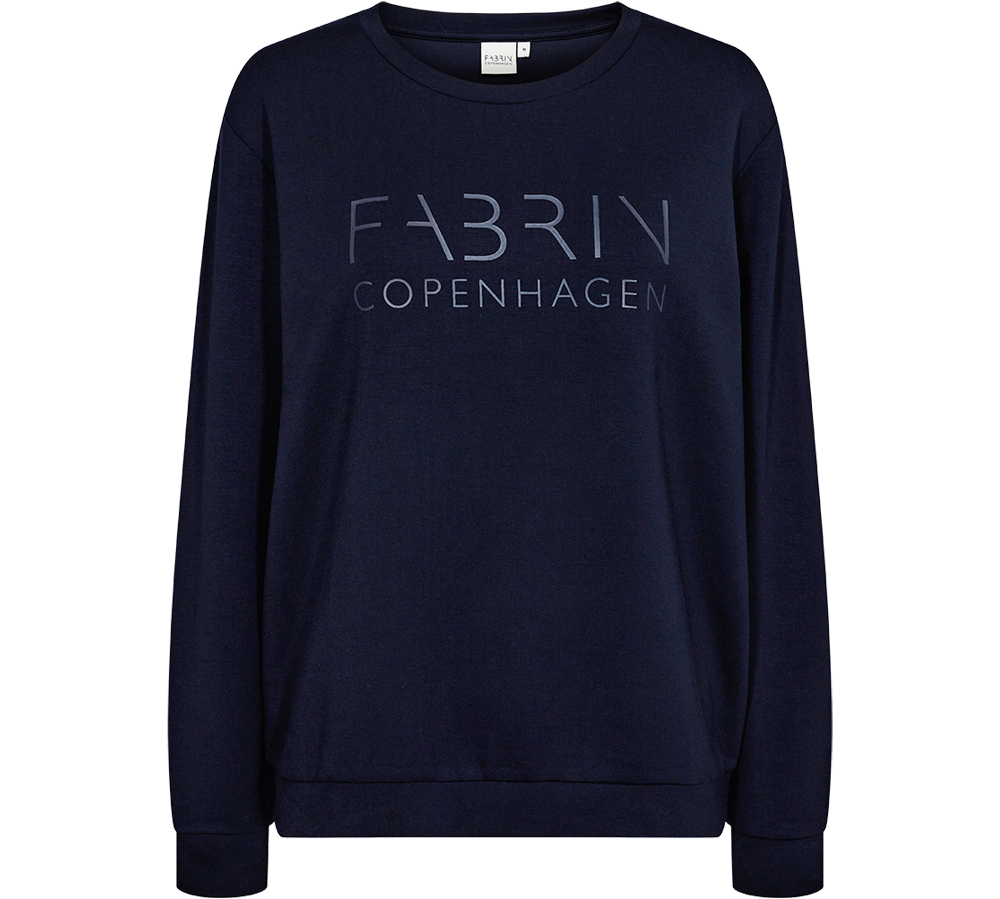 fabrin-copenhagen-sweat-shirt-26-w-45346-dame-bluse-moerkeblaa_ee8d4955-627f-4d23-8355-23b96fcfdba0.png