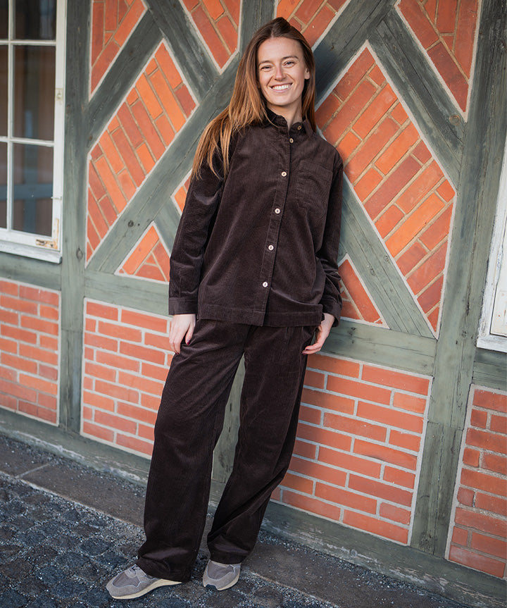 fabrin-corduroy-shirt-jacket-livsstil-2.jpg