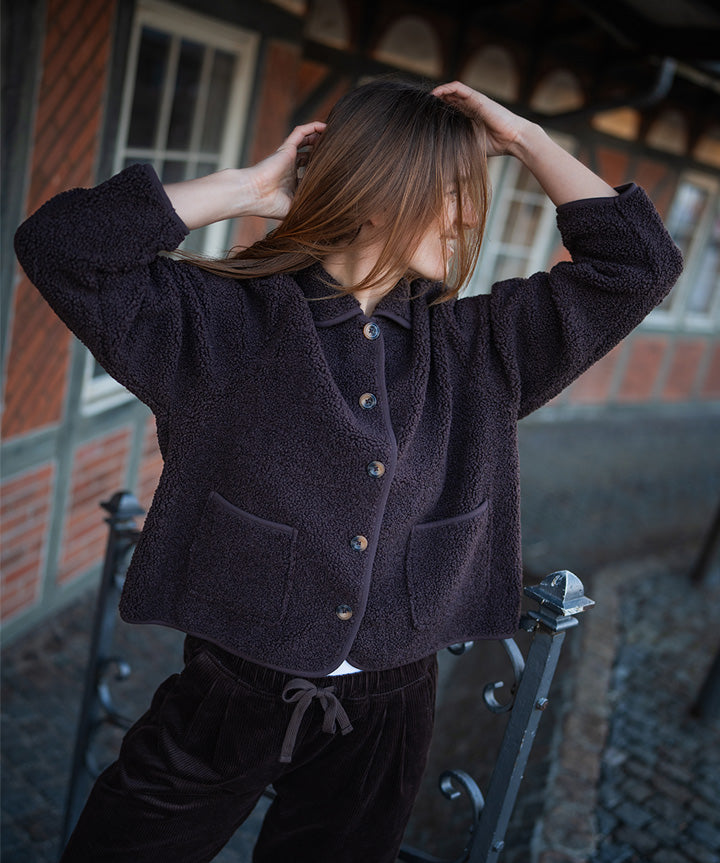 fabrin-perle-jacket-livsstil-1.jpg