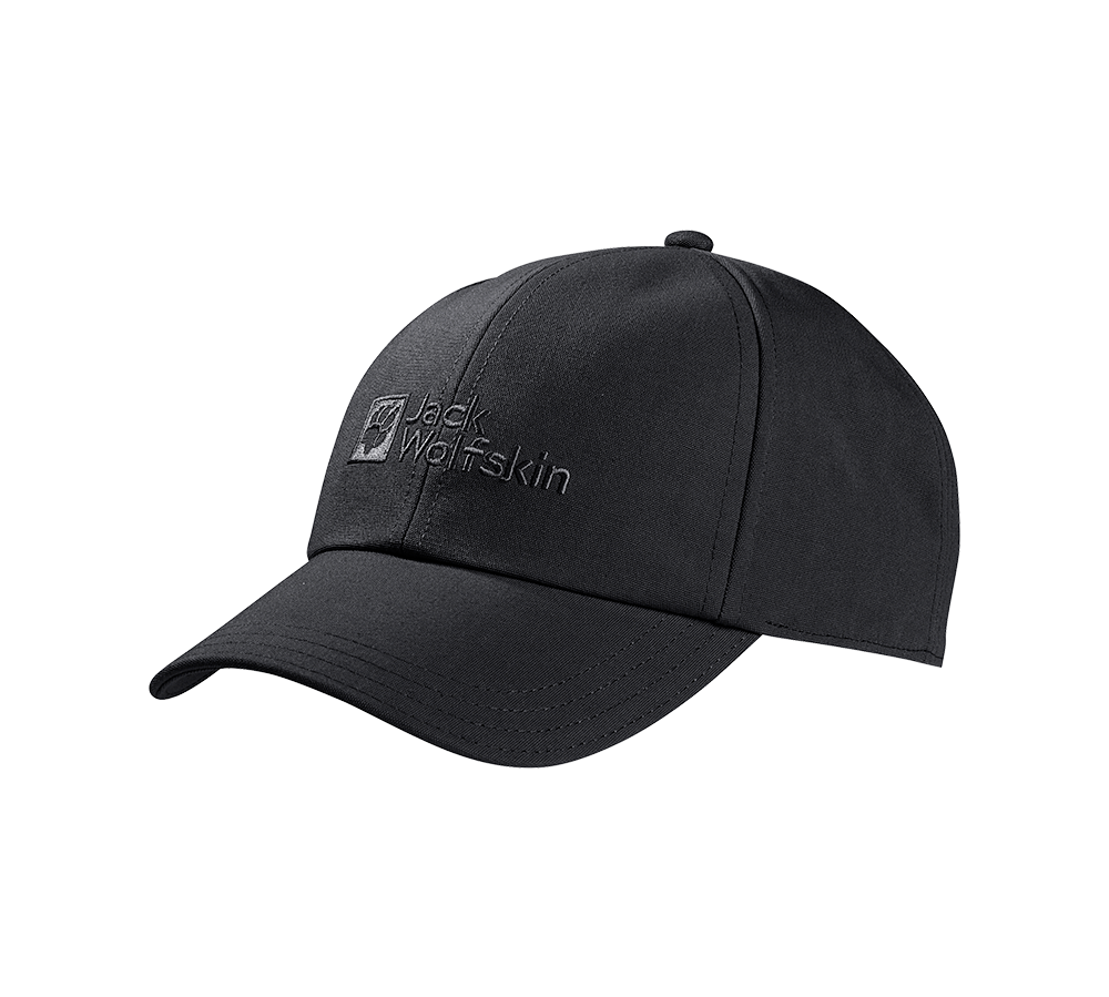 En sort baseballcap i enkelt, funktionelt design. Kasketten har en buet skygge, synlige sømdetaljer og sekspanel-konstruktion med en lille knap i toppen. På fronten ses et diskret, ton-i-ton broderet Jack Wolfskin-logo til venstre for midten. Materialet virker glat og slidstærkt, egnet til både udendørsaktiviteter og hverdagsbrug, hvor et afdæmpet, praktisk look ønskes.
