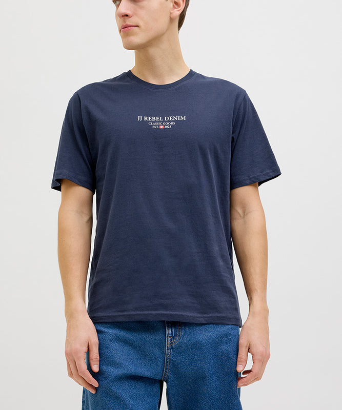 jj-rebel-jeans-rebel-print-tee-ss-o-neck-_12268880-herre-t-shirt-44181-moerkeblaa-livsstil.jpg