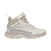 Lyse beige vandrestøvle i high-top design fra Merrell med robuste, ribbesålede ydersål og kraftig mellemsål til stødabsorbering. Overdelen kombinerer mesh og syntetiske læderpaneler med forstærkede snøreløkker og hælstrop for nem af- og påtagning. Subtile pastelfarvede detaljer og en vandtæt membran gør den velegnet til varieret terræn og fugtige forhold, samtidig med at den bevarer et stilrent, moderne udtryk.