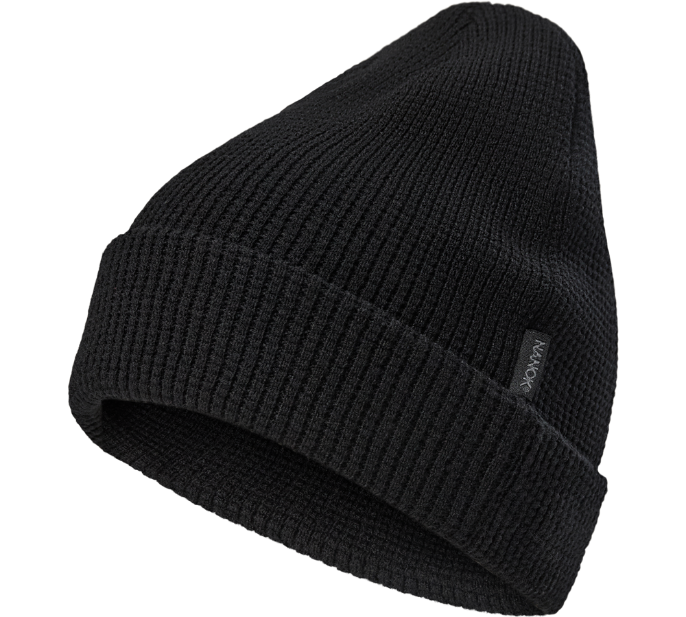 nanok-knitted-hat-26-uni-46018-voksen-hue-sort-a.png
