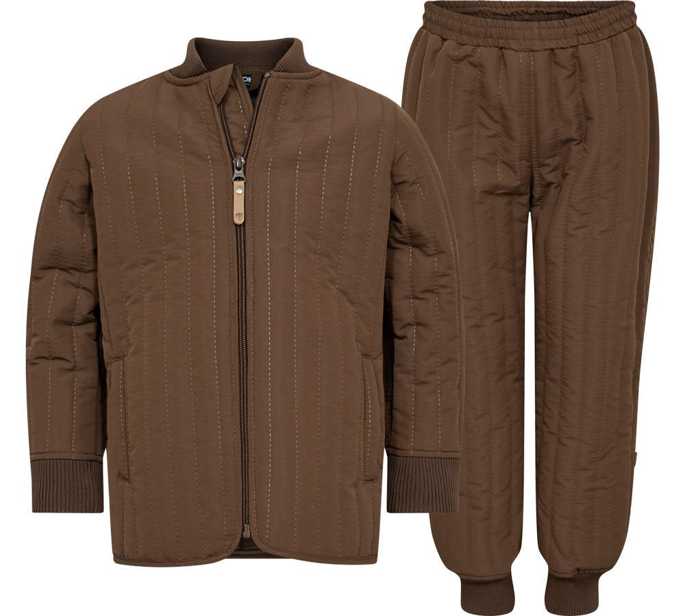 nanok-thermoset-26-jr-45394-boerne-termotoej-brun-saet-front.png