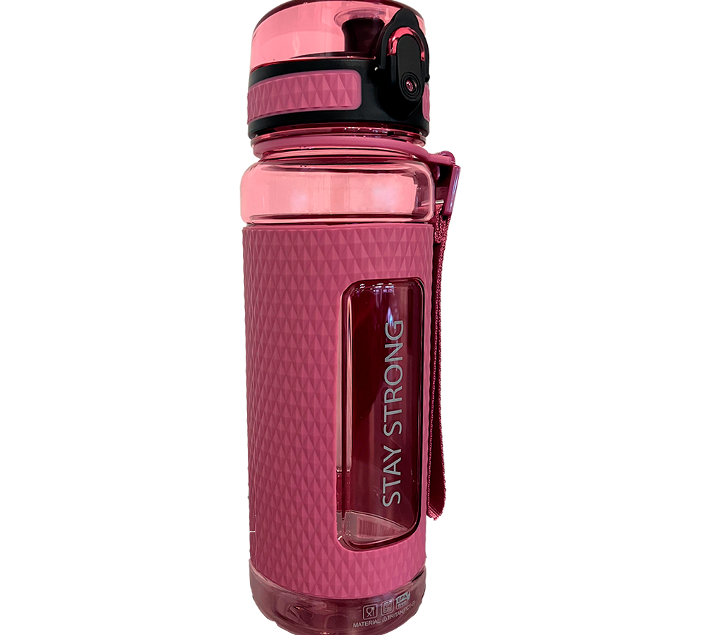 Denne lyserøde "Nico Drinking Bottle, Uni - Drikkedunk" fra Nico er perfekt til at holde dig hydreret hele dagen. Med en kapacitet på 800 ml, er denne robuste flaske ideel til både arbejdsdage, sport og udflugter i det fri. Den er fremstillet af Tritan™-plast, som er fri for BPA og BPS, sikrer sundheden og tåler maskinopvask. Flaskens design inkluderer et praktisk bærebånd, der gør den let at transportere.