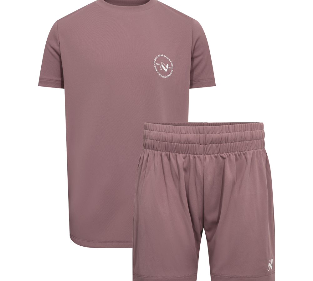 nico-fox-saet-26-jr-boerne-gymnastiktoej-lilla-front.png