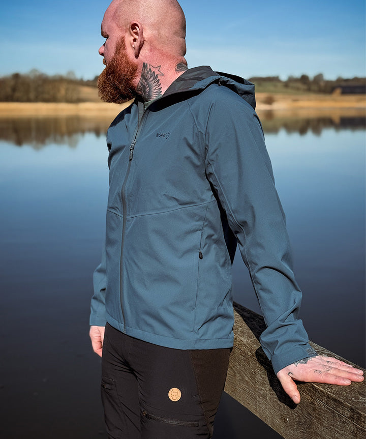 nord-elliot-jakke-blaa-livsstil.jpg