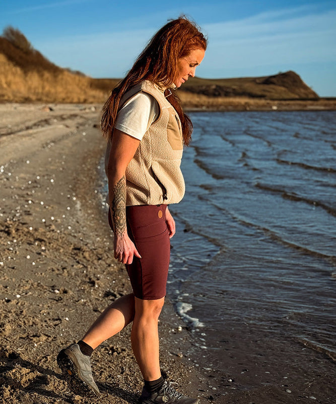nord-gunbritt-shorts-bordeaux-livsstil.jpg