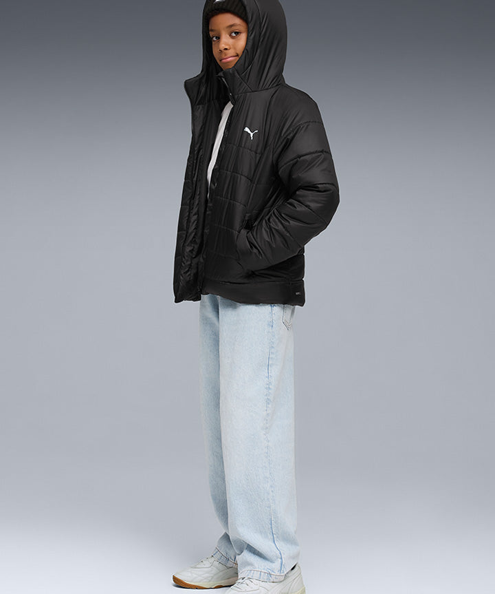 puma-jr-ess-hooded-jacket-685226_01-boerne-vinterjakke-45315-sort-livsstil-2.jpg