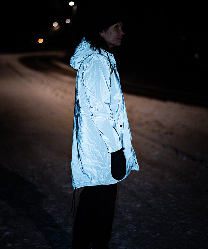 reflective-revolution-dame-vinterjakke-livsstil-1.jpg