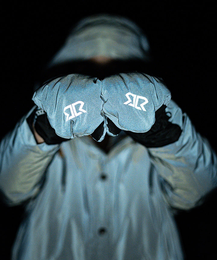 reflective-revolution-reflekshandsker.jpg