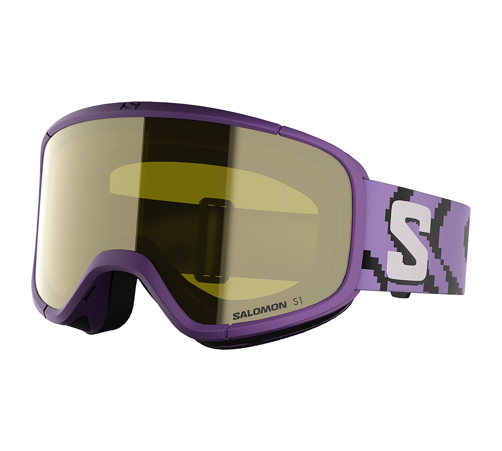 Skibrille i lilla med gul linse og Salomon-logo på strop på hvid baggrund.